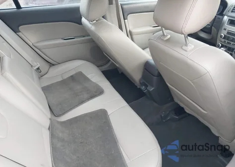 2012 Ford Fusion Hybrid z USA, uszkodzony, nr VIN 3FADP0L31CR179212